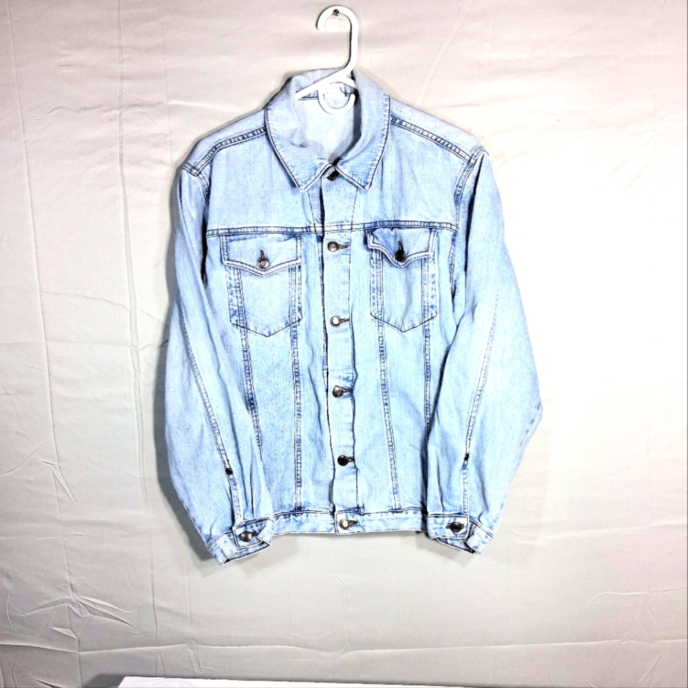 Women's Size 16 Old Navy Light Blue Button Down Denim/Jean Jacket